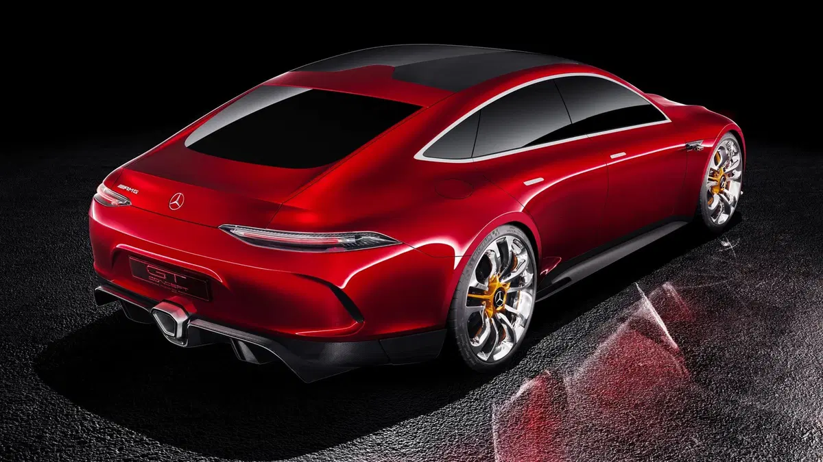 AMG GT 73, potrebbe arrivare l'ibrido da 800 cv (2)