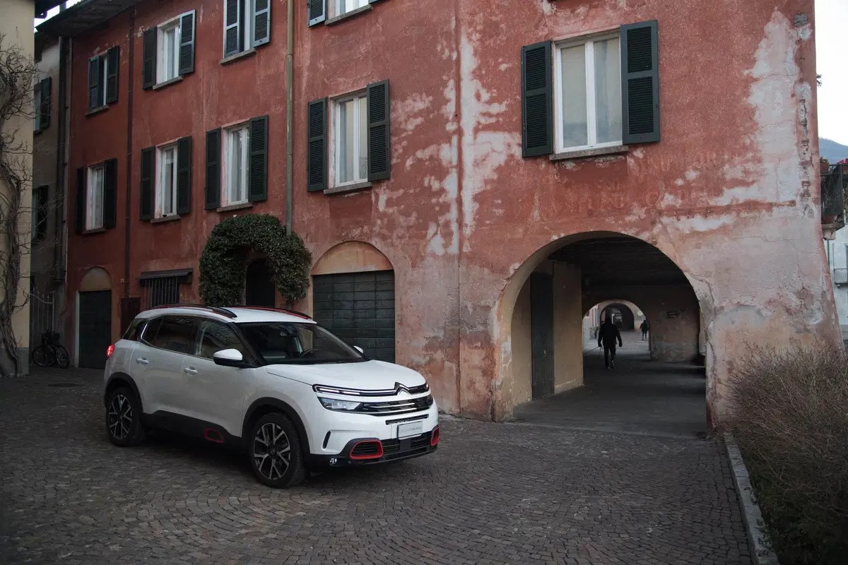 Citroen C5 Aircross, Motori: con EAT8 e nuovo Puretech 180 benzina si è top, attendendo il Plug-in (3)