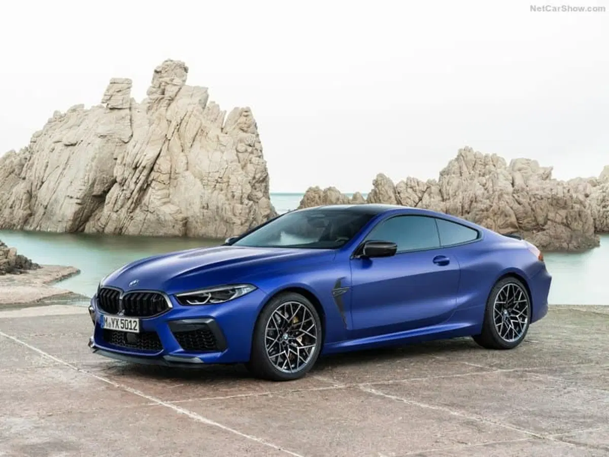 BMW M8 Competition, coupé e cabrio da 625 CV (7)