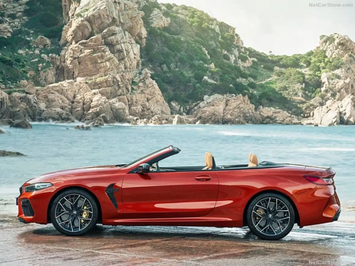 BMW M8 Competition, coupé e cabrio da 625 CV (9)
