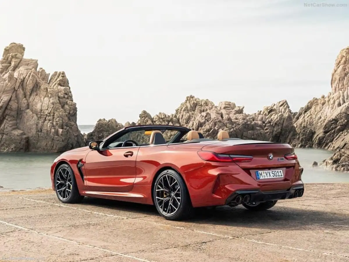 BMW M8 Competition, coupé e cabrio da 625 CV (12)