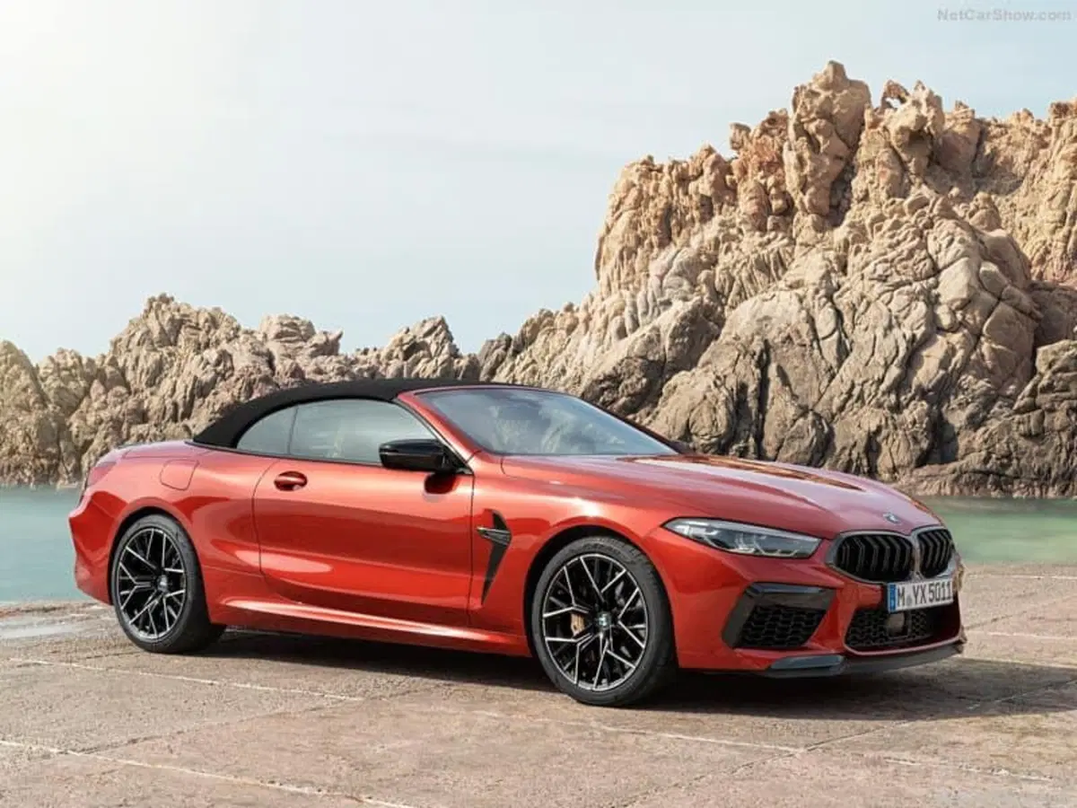 BMW M8 Competition, coupé e cabrio da 625 CV (15)