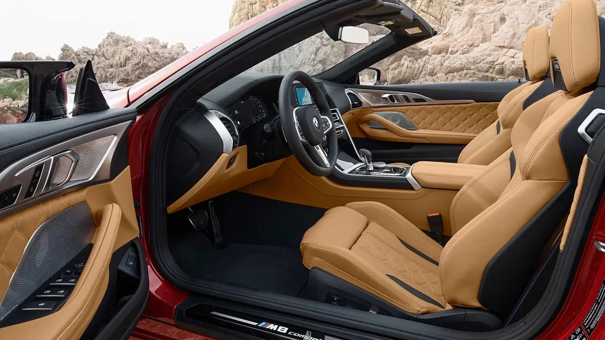 BMW M8 Competition, coupé e cabrio da 625 CV (23)