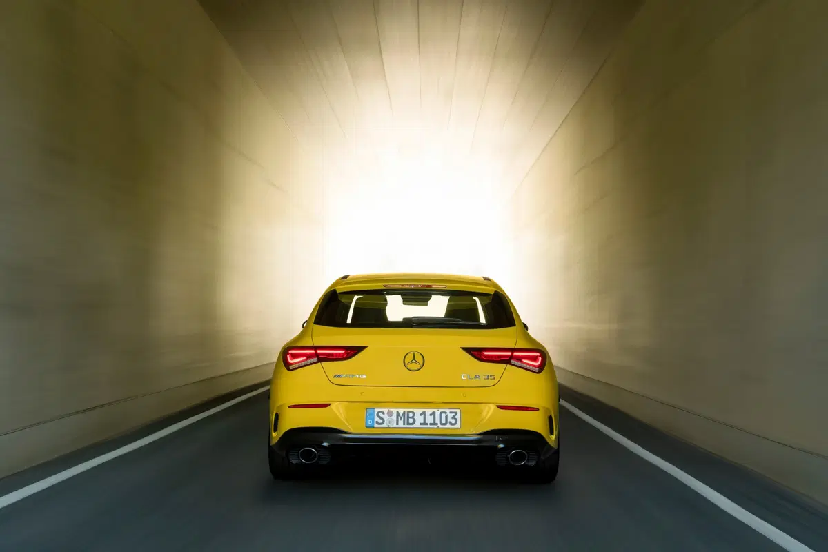 Mercedes-AMG CLA 35, ora anche Shooting Brake (3)