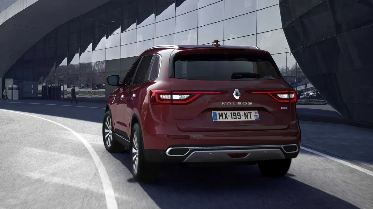 Renault Koleos, restyling leggero per il SUV francese (17)