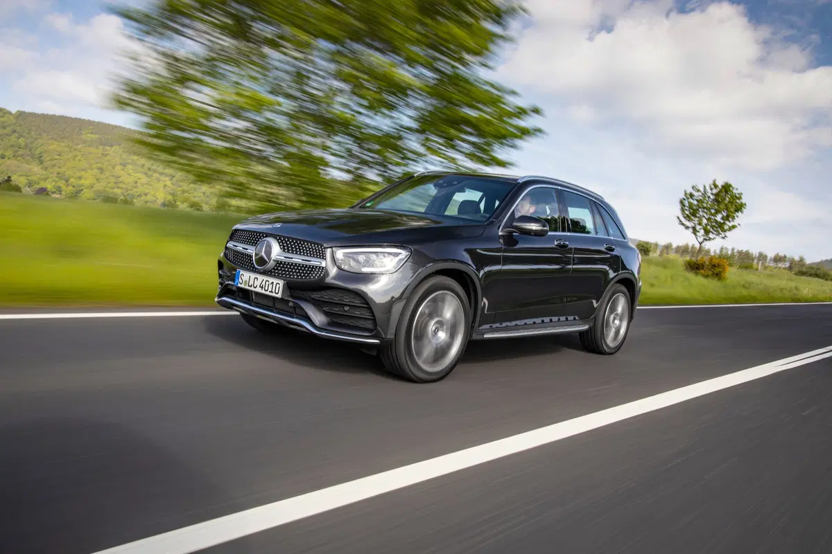 Mercedes GLC 2019, Suv e Coupé anche in off road (3)