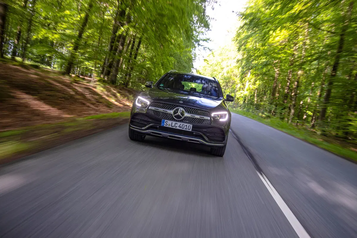 Mercedes GLC 2019, Suv e Coupé anche in off road (7)