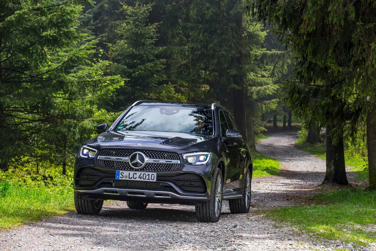 Mercedes GLC 2019, Suv e Coupé anche in off road (11)
