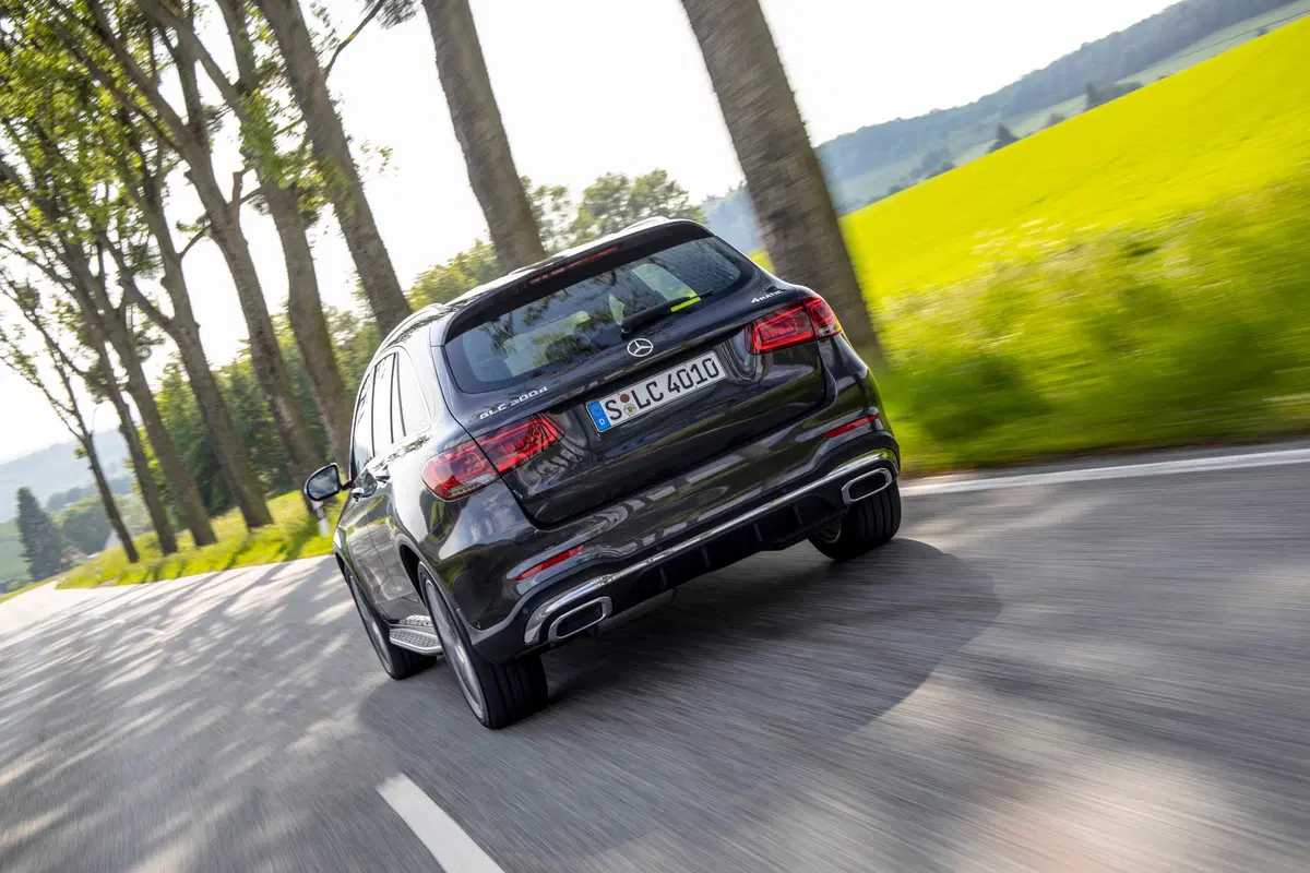 Mercedes GLC 2019, Suv e Coupé anche in off road (15)