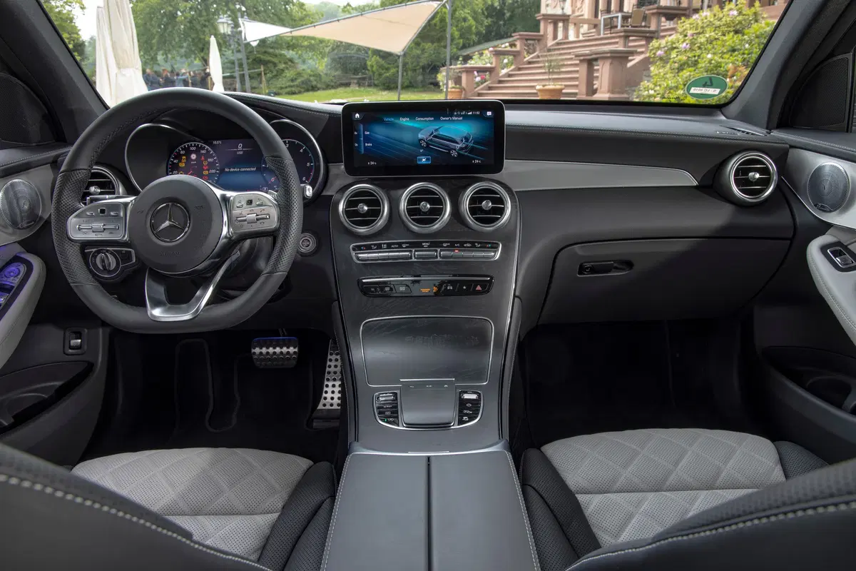Mercedes GLC 2019, Suv e Coupé anche in off road (17)