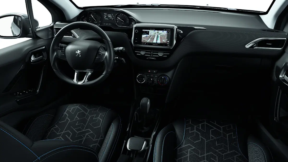 Peugeot 2008 Signature: serie speciale per il SUV francese (7)