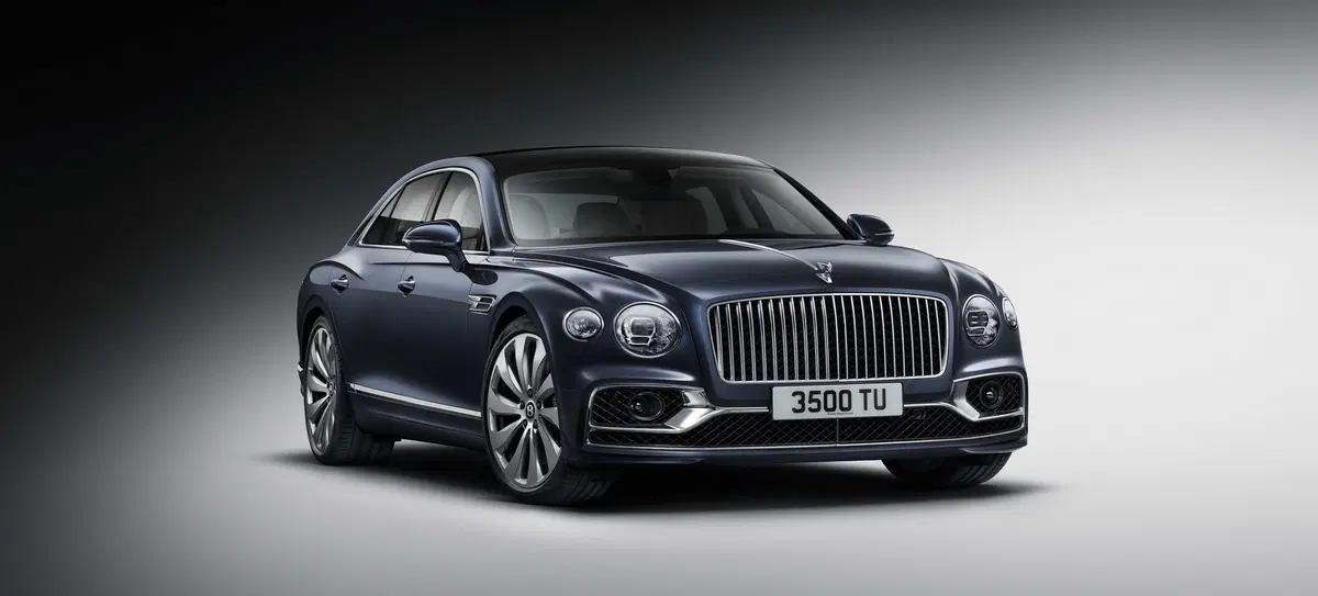 Bentley Flying Spur 2019: foto e dati della nuova limousine inglese (4)