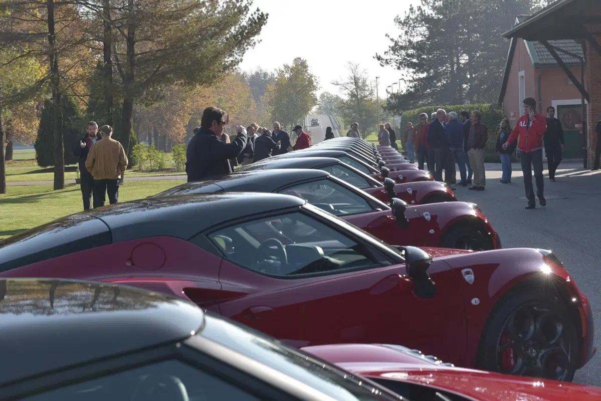 Alfa Romeo 4C Club Italia: 17 esemplari inarrivabili (5)