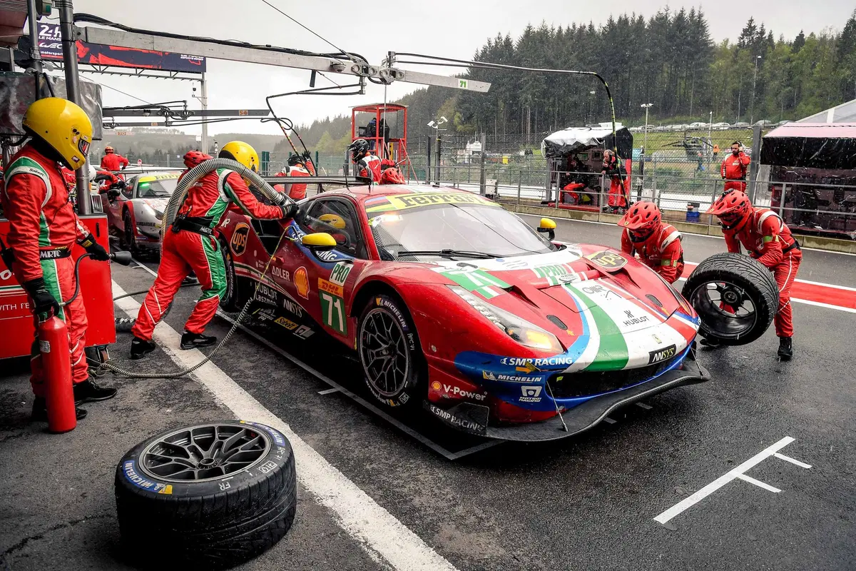 Davide Rigon, un sogno rosso nella notte di Le Mans (11)