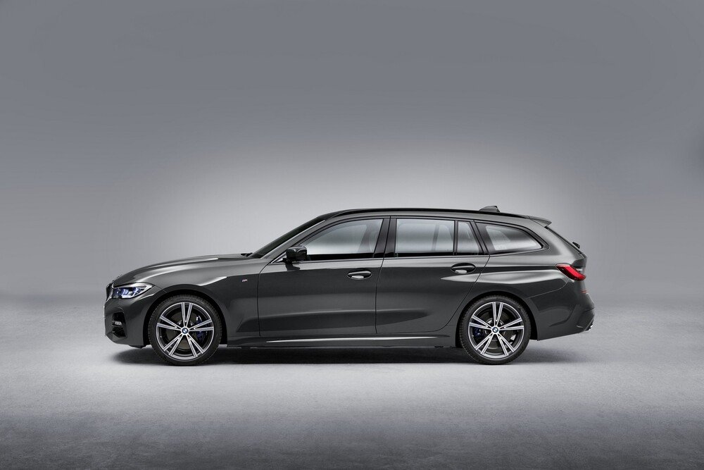 Il profilo della nuova BMW Serie 3 Touring 2019