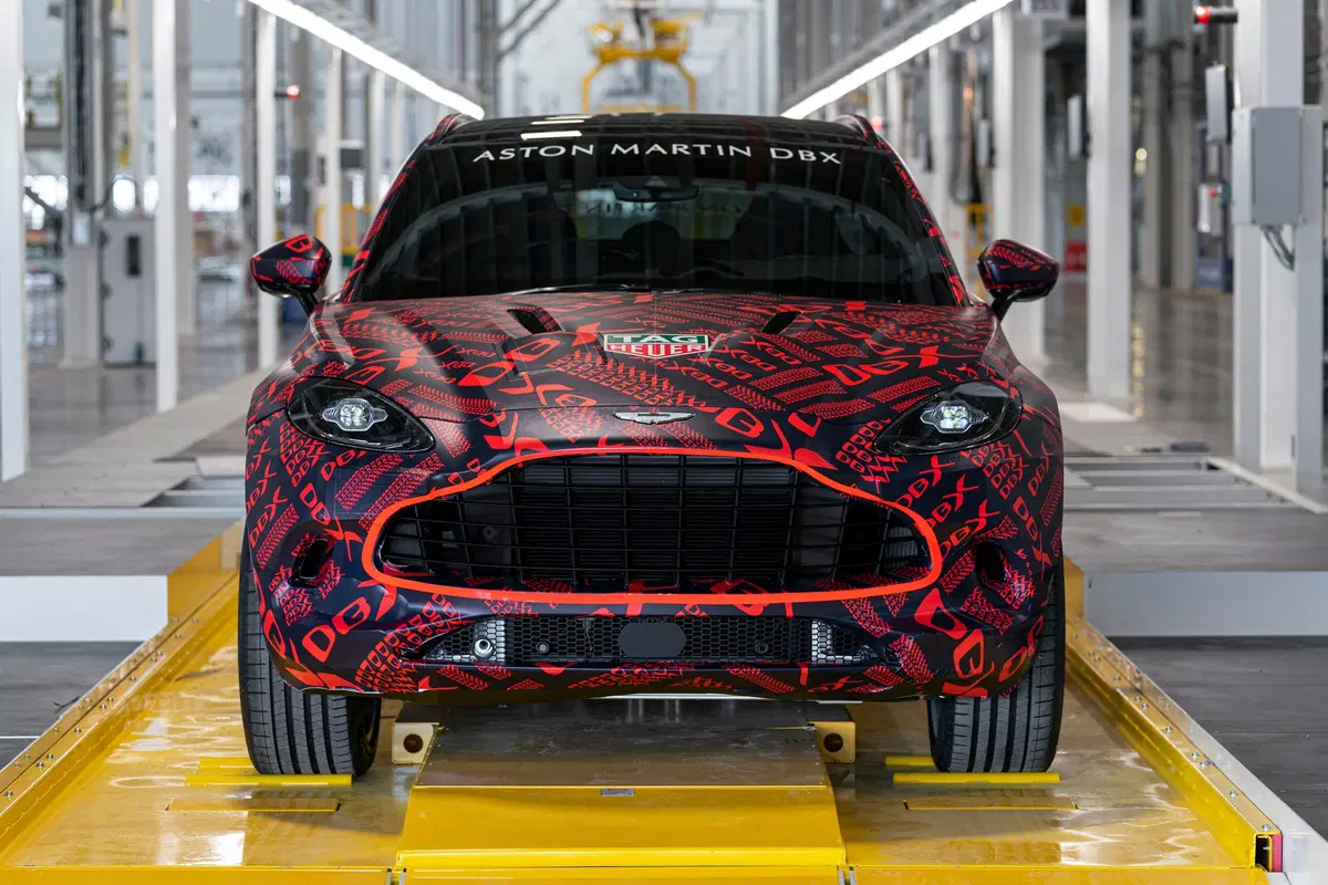 Aston Martin DBX: prodotti i primi esemplari (7)