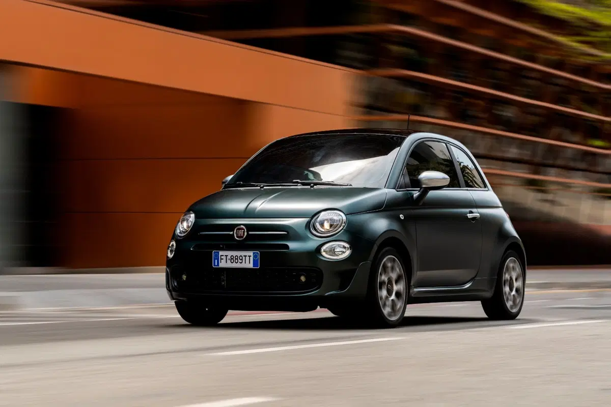 Fiat 500 Star e Rockstar, serie speciale per un 2019 da protagonista [Video] (14)