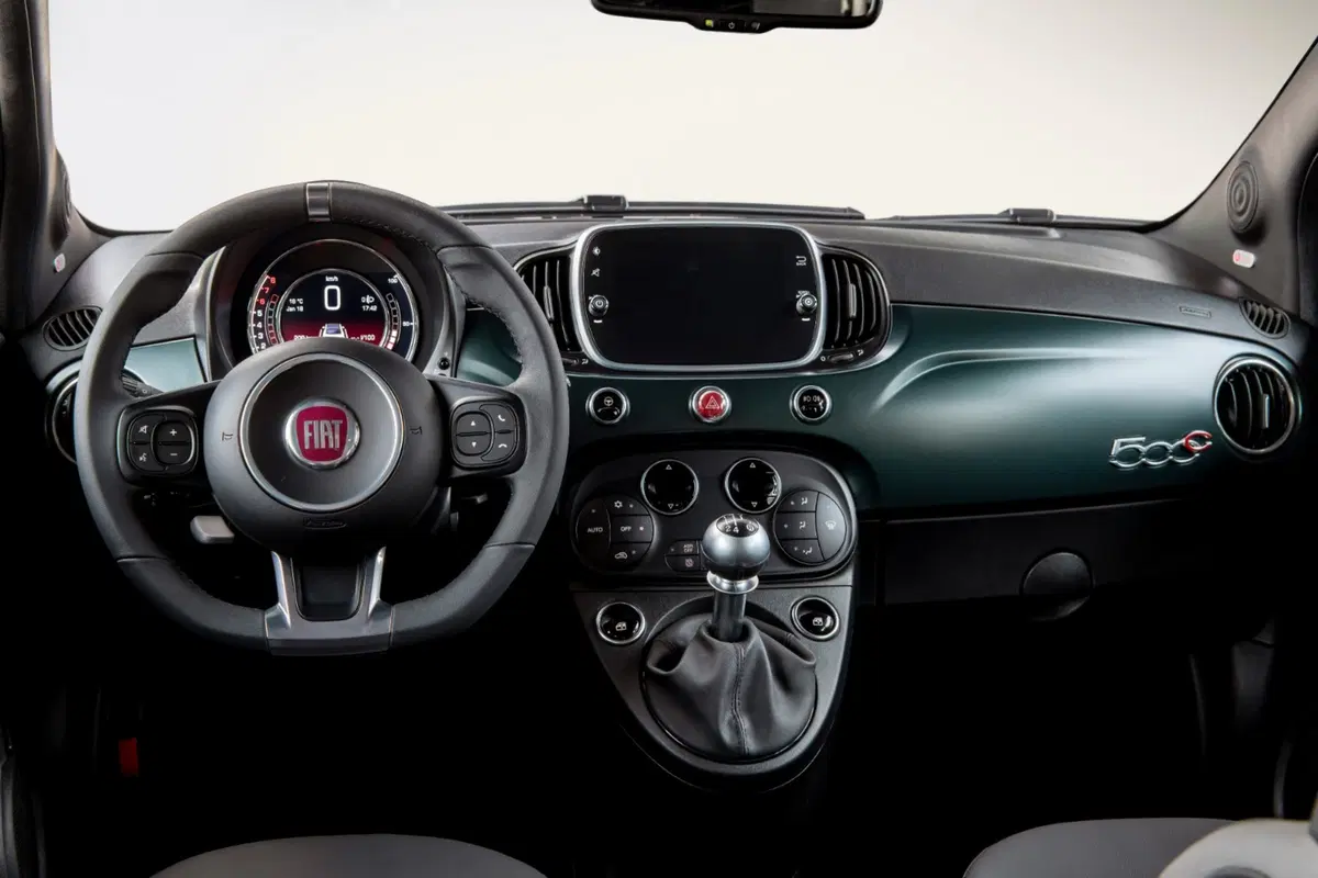 Fiat 500 Star e Rockstar, serie speciale per un 2019 da protagonista [Video] (15)