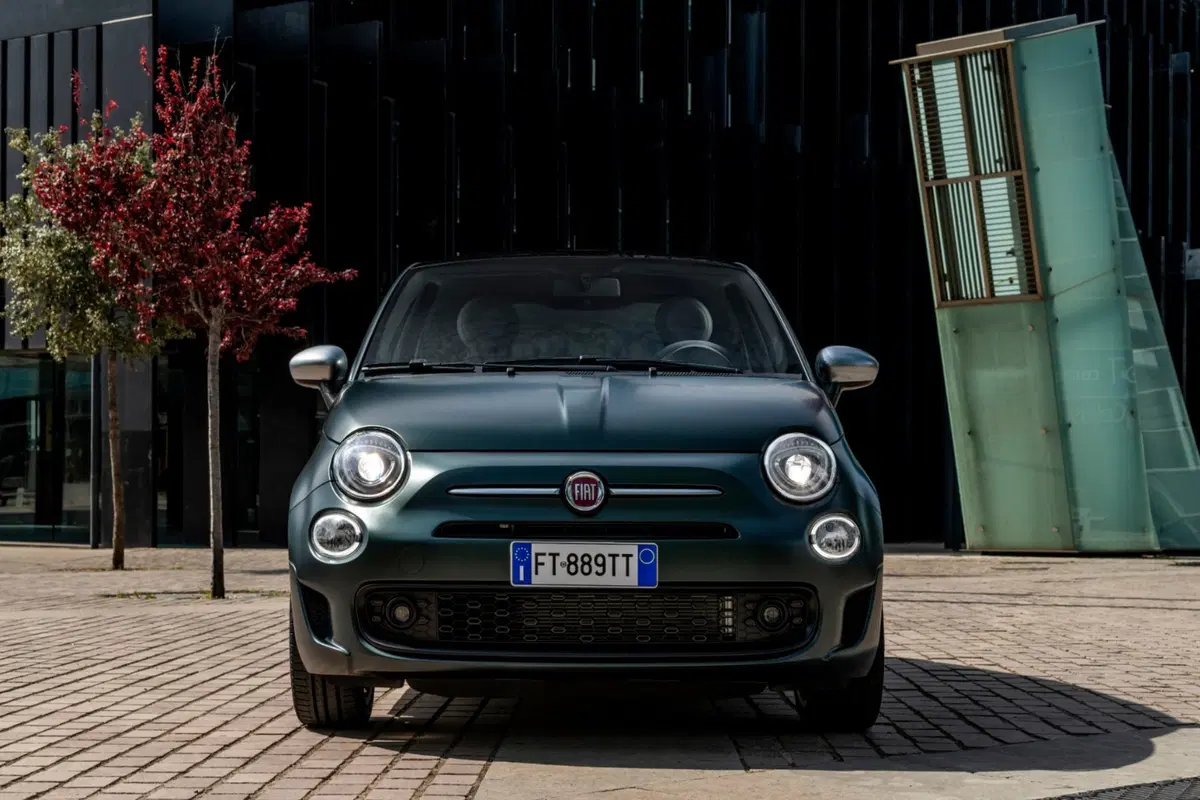 Fiat 500 Star e Rockstar, serie speciale per un 2019 da protagonista [Video] (26)