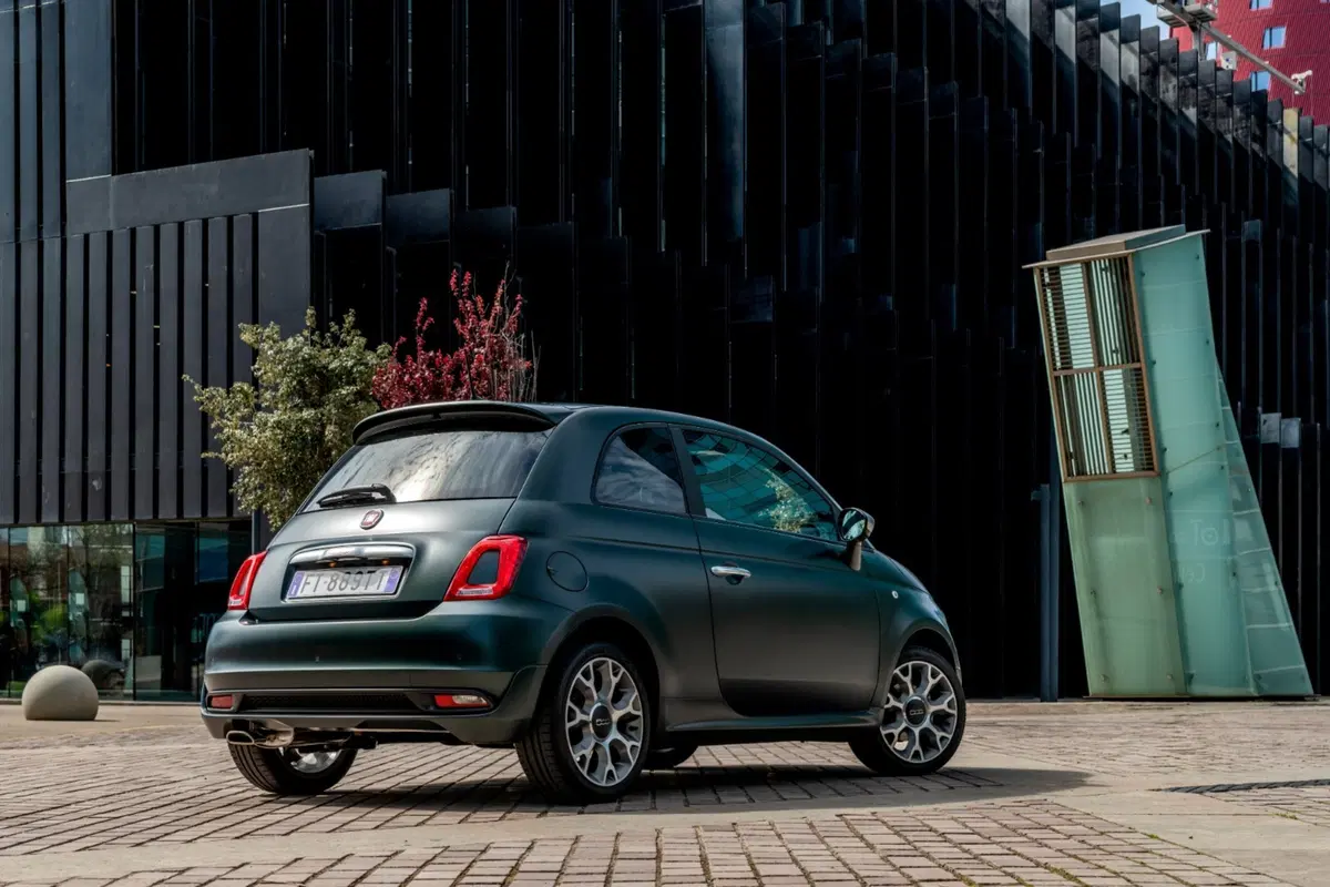 Fiat 500 Star e Rockstar, serie speciale per un 2019 da protagonista [Video] (25)