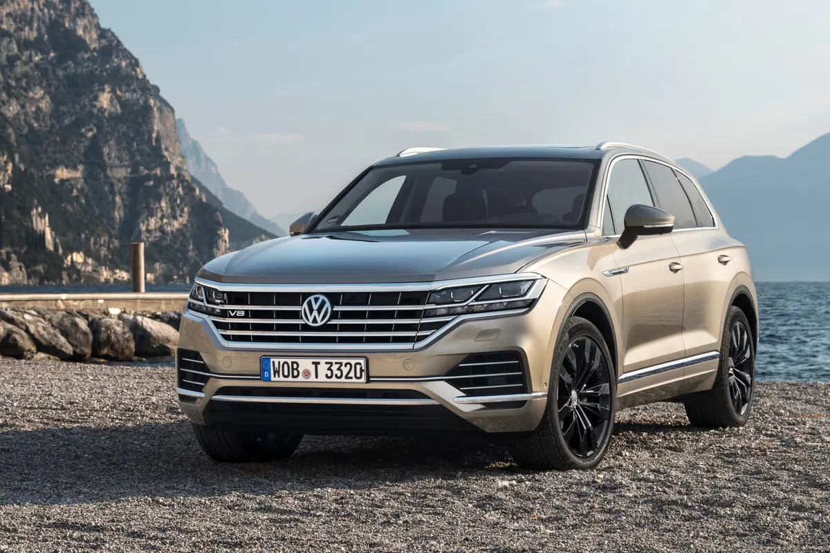 Volkswagen Touareg, il V8 TDI in Italia da 97.000 euro (7)