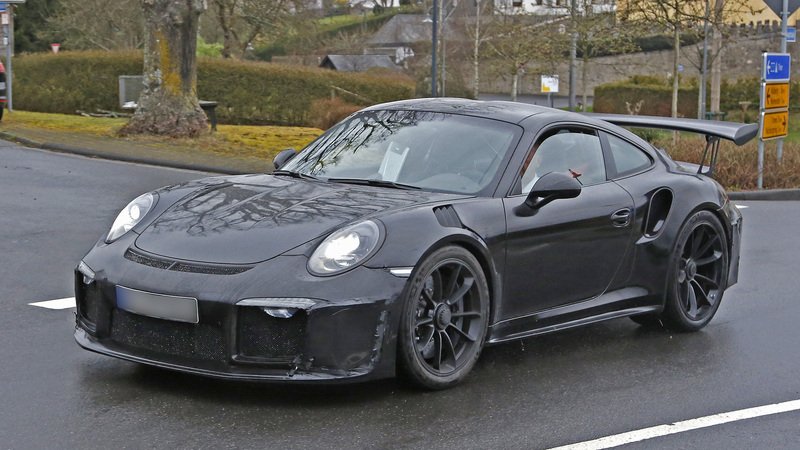 Porsche 911 GT3 RS 4.2: fa paura, anche nello spy