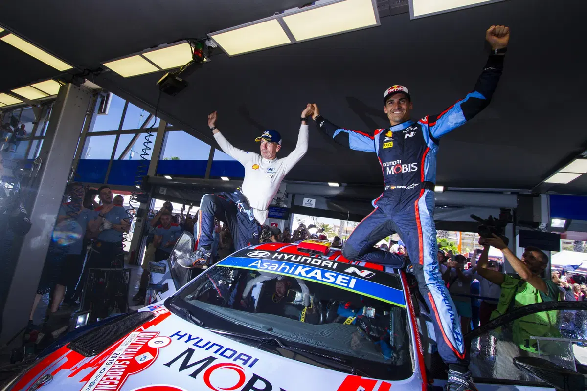 WRC19 Italia Sardegna. Dani Sordo, Hyundai, In Paradiso. Tanak… (13)