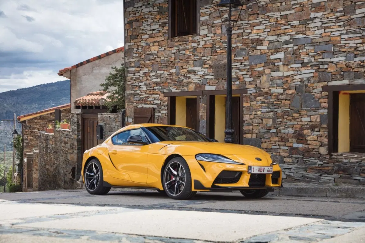 Toyota Supra: ecco quanto costa in Italia (5)