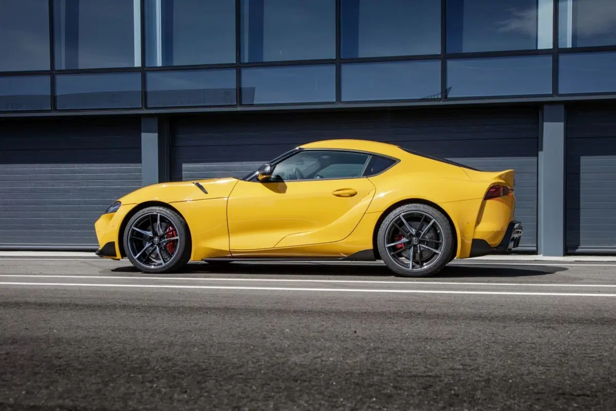 Toyota Supra: ecco quanto costa in Italia (9)
