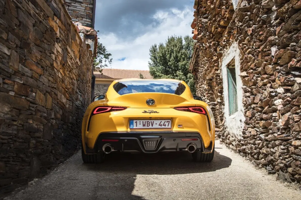 Toyota Supra: ecco quanto costa in Italia (17)