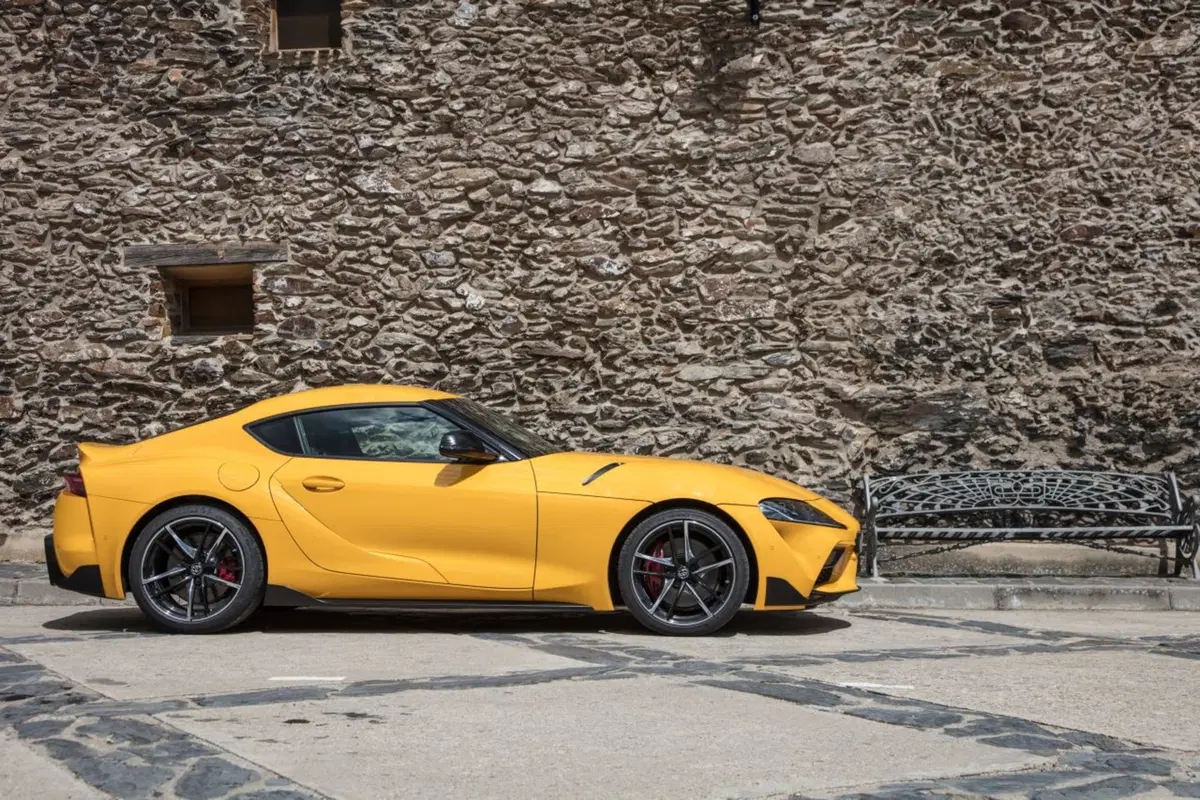 Toyota Supra: ecco quanto costa in Italia (18)