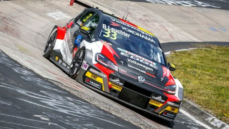 WTCR 2019, N&uuml;rburgring: pole per Leuchter