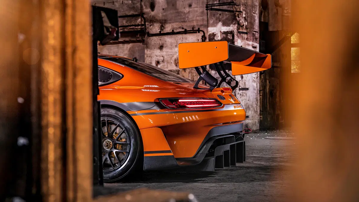 Mercedes-AMG GT3 2020, più robusta ed economica (10)