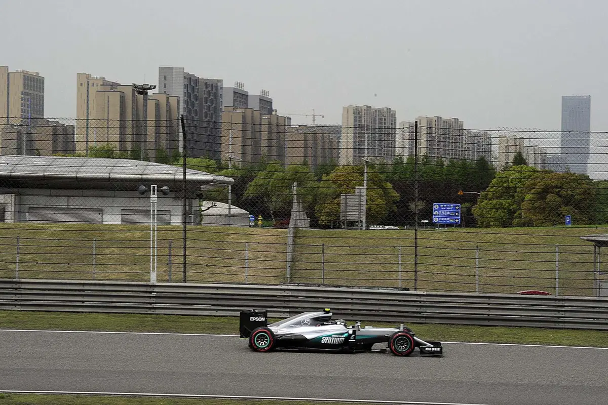 F1 GP Cina 2016, Prove Libere: doppietta Ferrari, Raikkonen comanda (24)