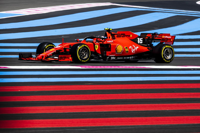 Charles Leclerc ha cercato invano di passare Bottas a fine gara