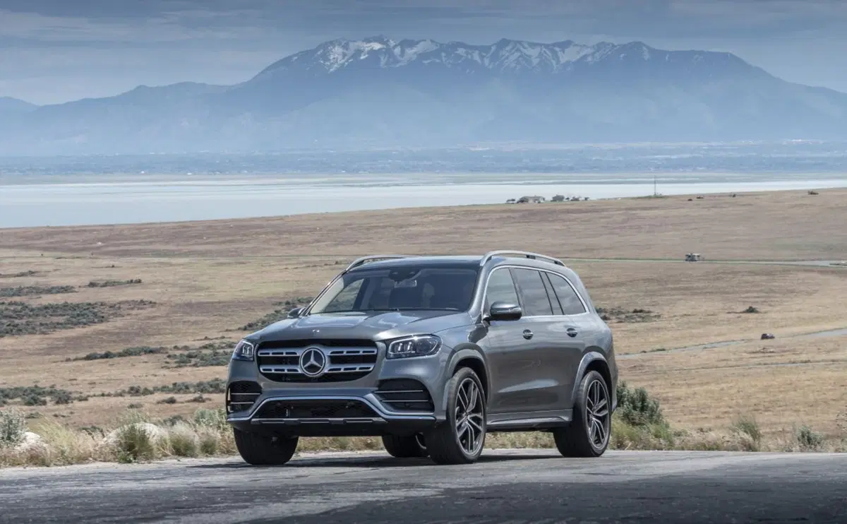 Mercedes GLS, il non plus ultra del SUV secondo la Stella (3)