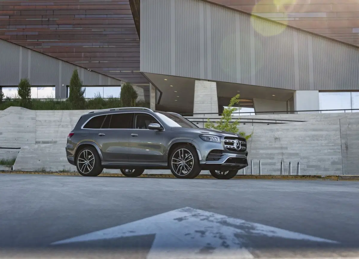 Mercedes GLS, il non plus ultra del SUV secondo la Stella (18)