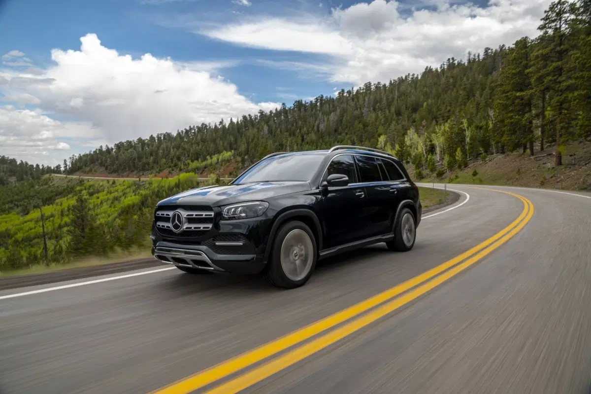 Mercedes GLS, il non plus ultra del SUV secondo la Stella (23)