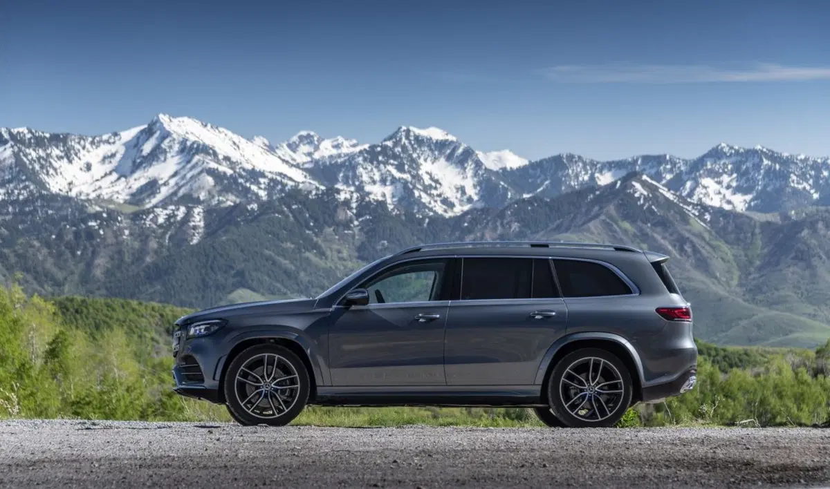 Mercedes GLS, il non plus ultra del SUV secondo la Stella (26)