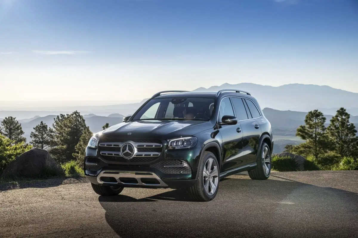 Mercedes GLS, il non plus ultra del SUV secondo la Stella (27)