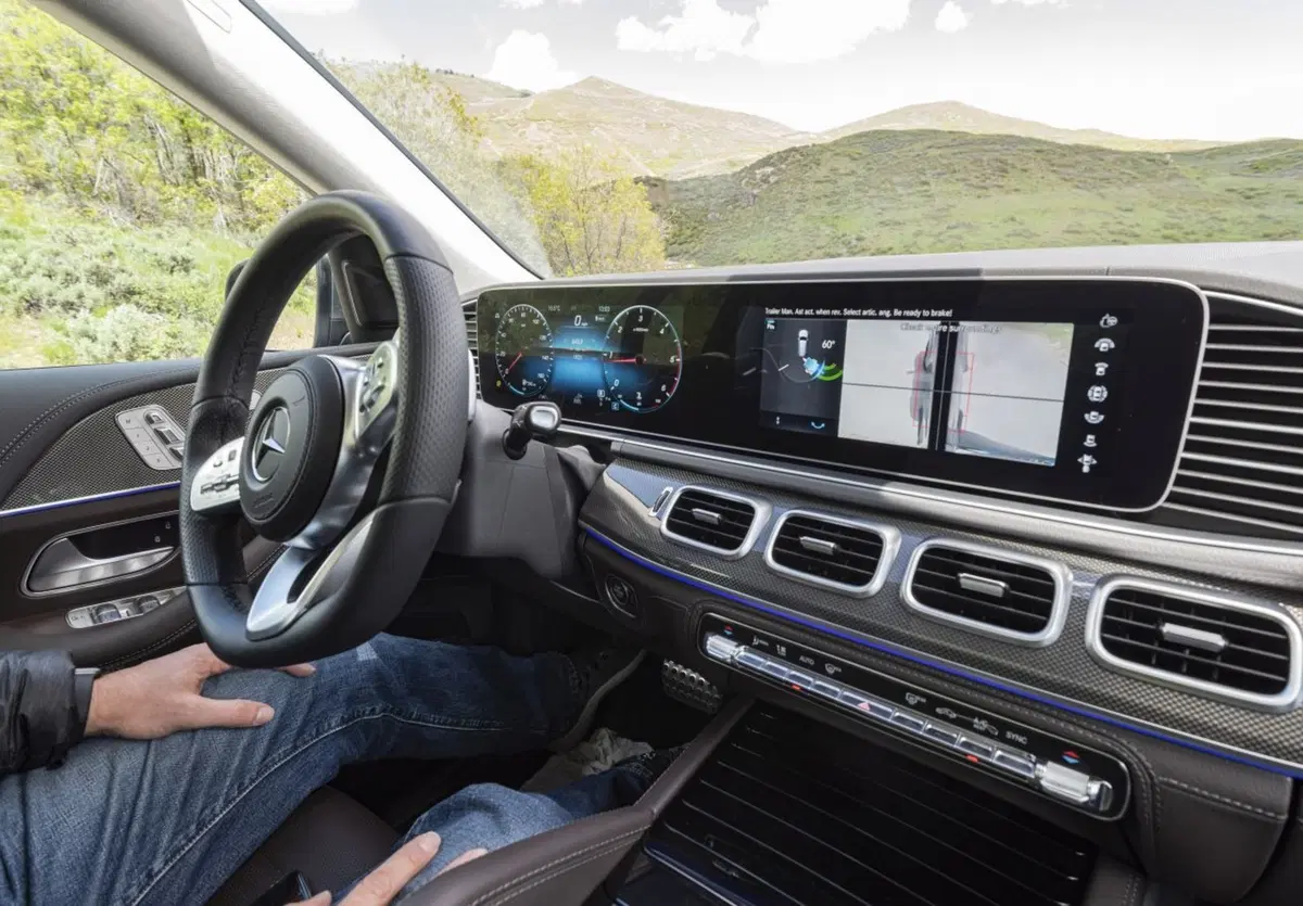 Mercedes GLS, il non plus ultra del SUV secondo la Stella (33)