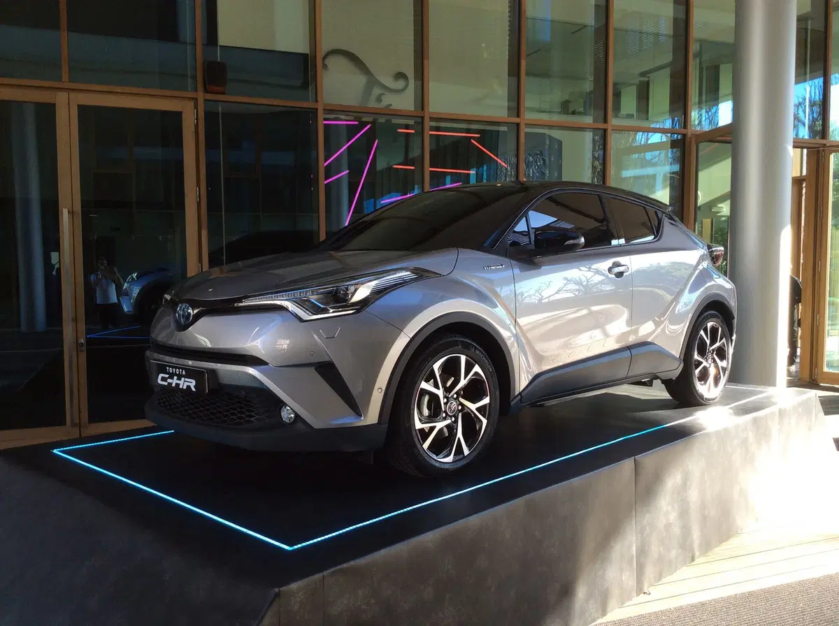 Toyota C-HR: eccola al Fuorisalone di Milano 2016