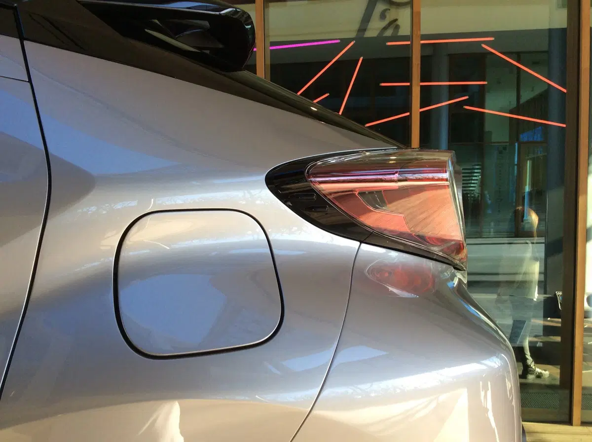 Toyota C-HR: eccola al Fuorisalone di Milano 2016 (9)