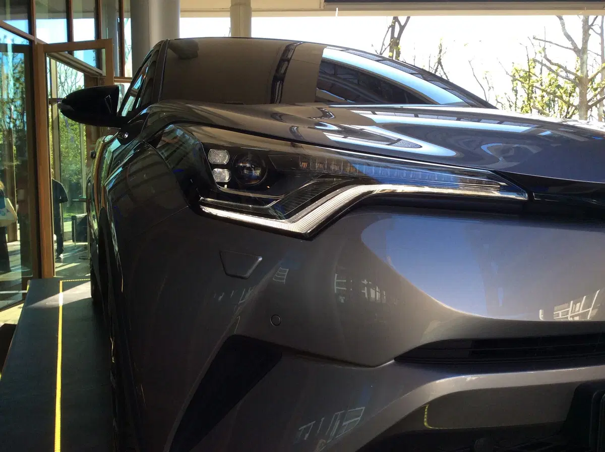 Toyota C-HR: eccola al Fuorisalone di Milano 2016 (6)