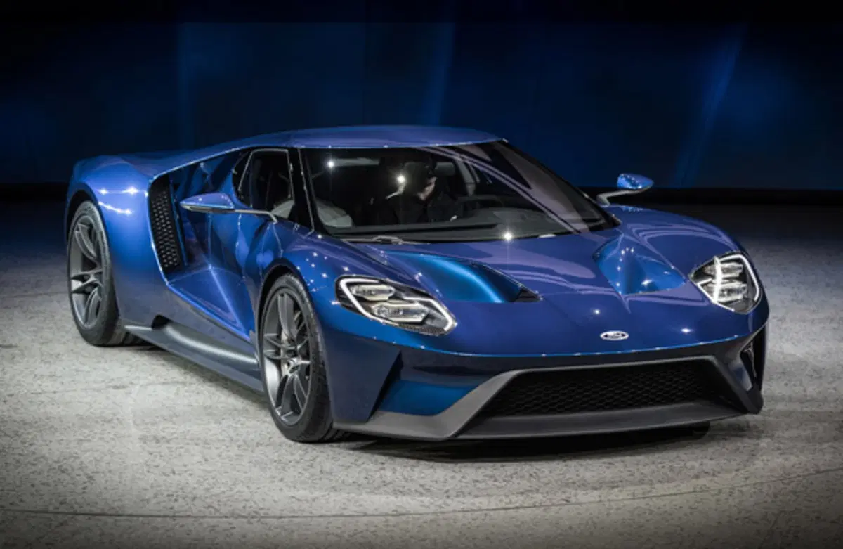 Ford GT: ecco quanto costa il sogno americano (3)