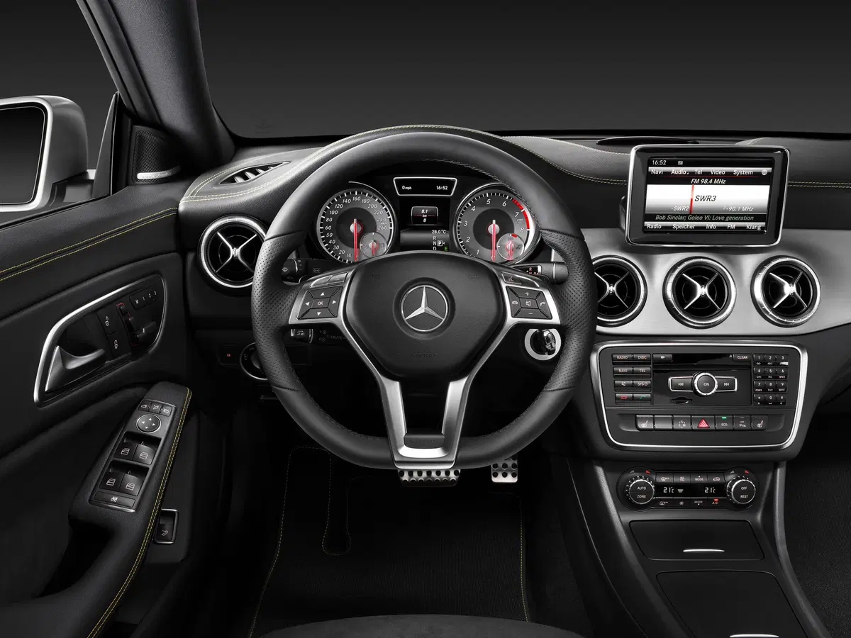 Mercedes-Benz CLA 220 Automatic 4Matic Business (39)