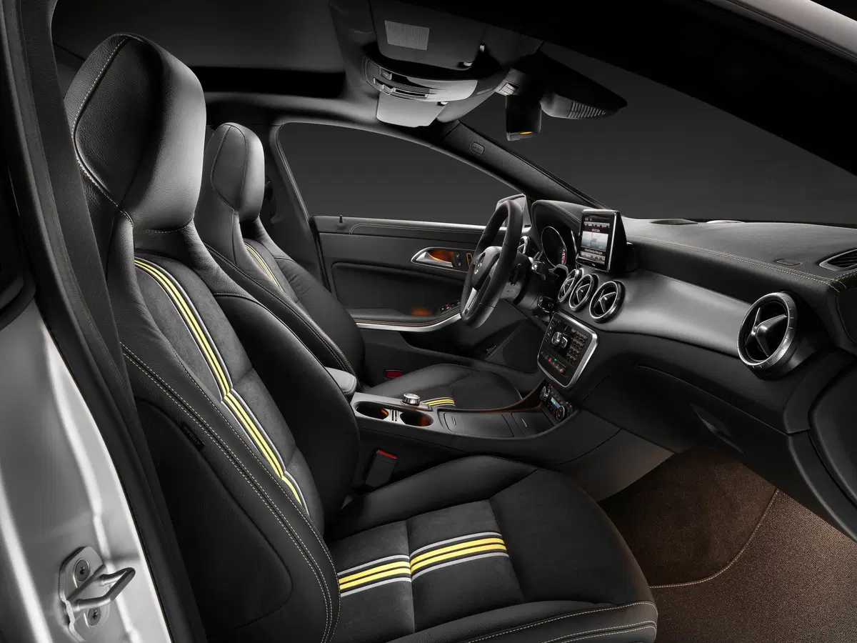 Mercedes-Benz CLA 220 Automatic 4Matic Business (35)