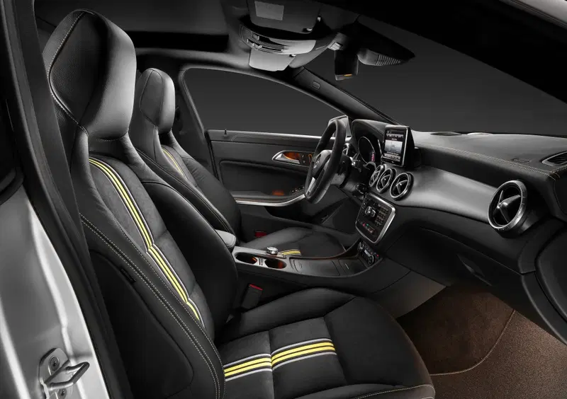 Mercedes-Benz CLA (2019-25) (35)
