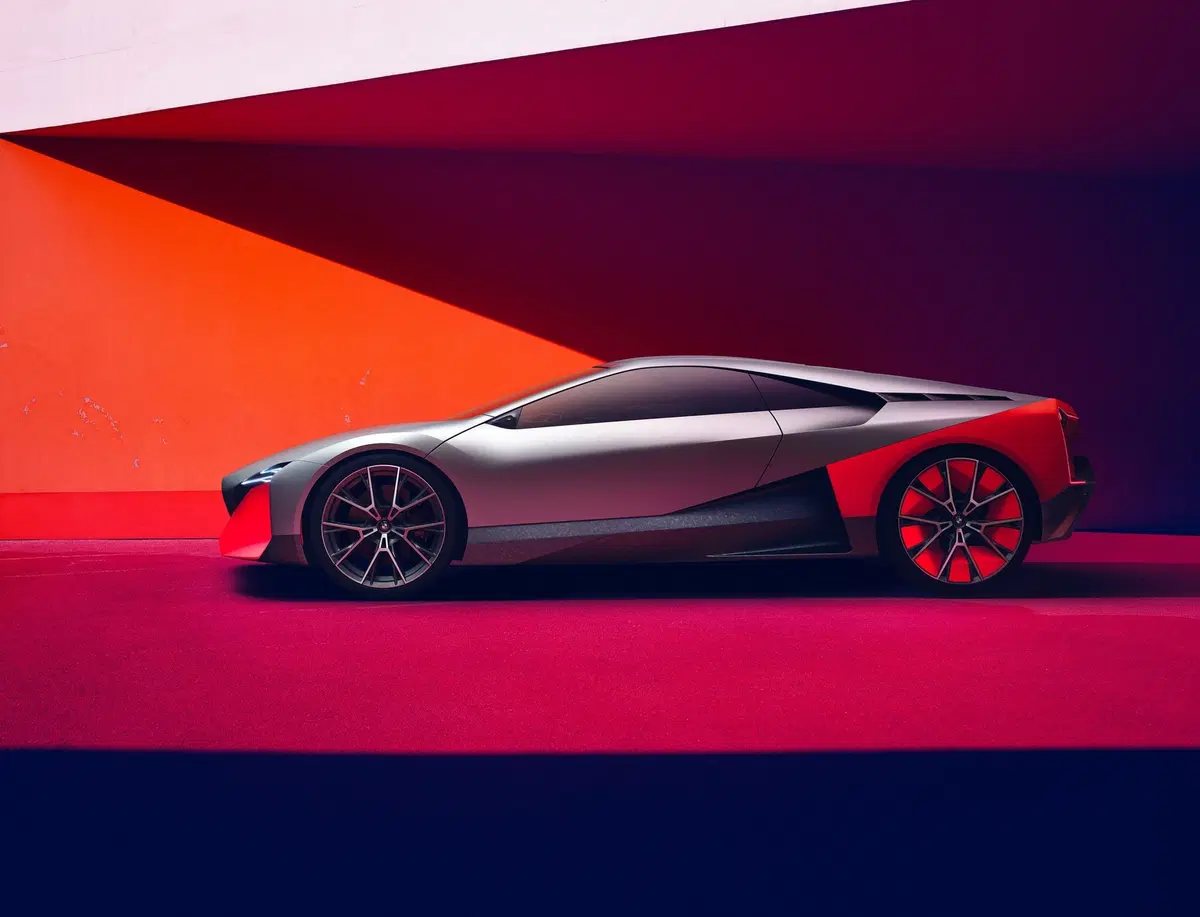 BMW Vision M NEXT: prototipo sportivo ibrido plug-in (7)