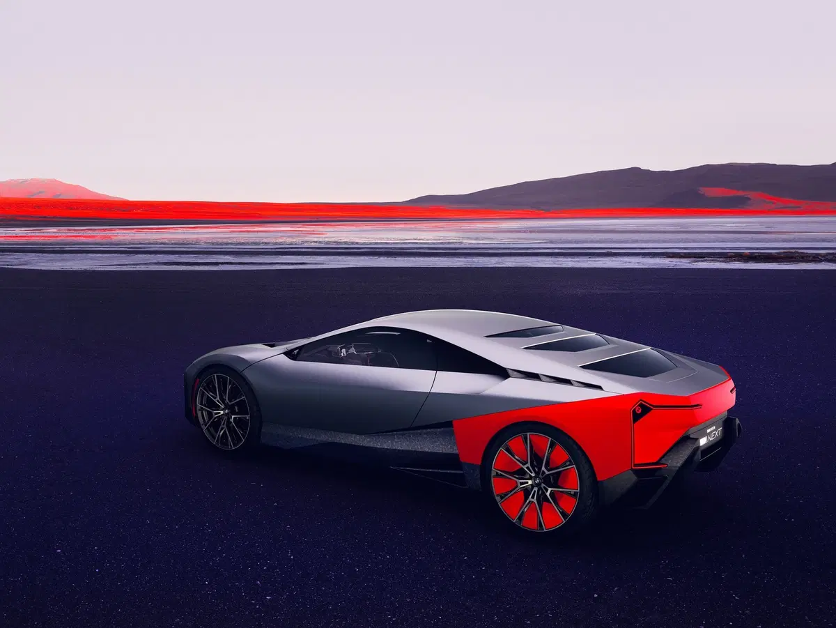 BMW Vision M NEXT: prototipo sportivo ibrido plug-in (13)
